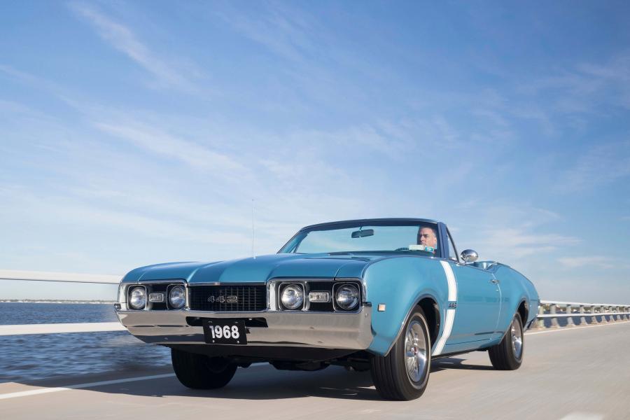  Oldsmobile 442 Convertible (4467) 1968 года  (фото 5 из 34)